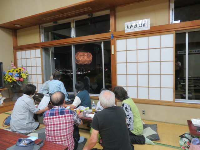 大広間から観覧
